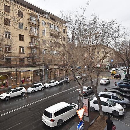 19Tumanyan Excellent Apartment In The Centre Of Capital يريفان المظهر الخارجي الصورة