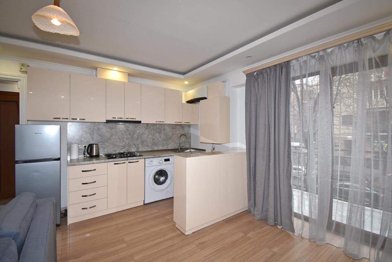 19Tumanyan Excellent Apartment In The Centre Of Capital يريفان المظهر الخارجي الصورة